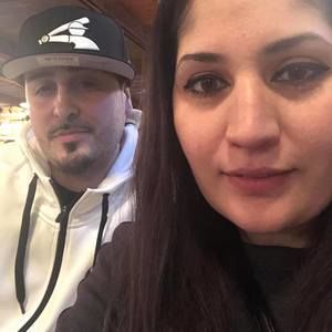 Meet your Posher, Gloria